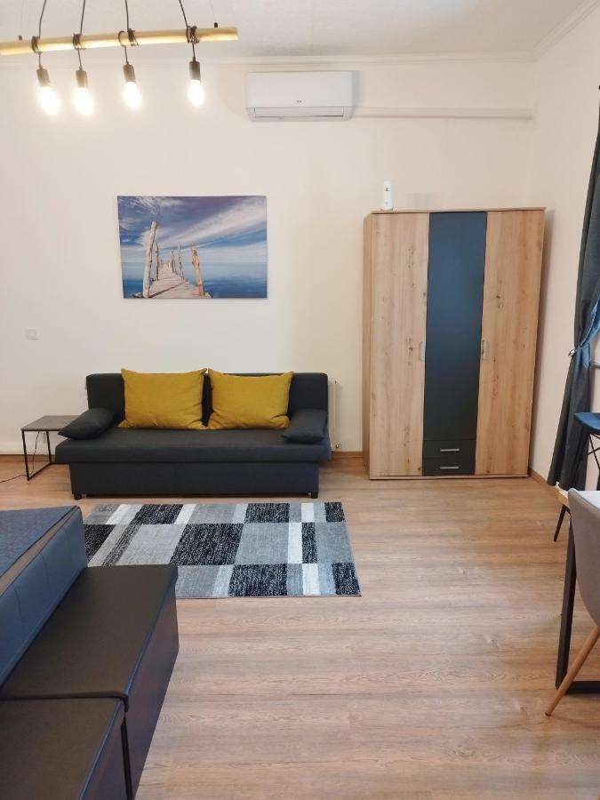 Holling Apartman Fertőboz Exteriör bild