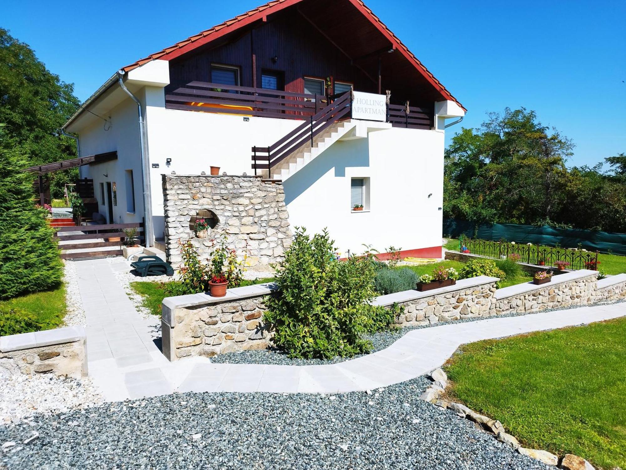 Holling Apartman Fertőboz Exteriör bild